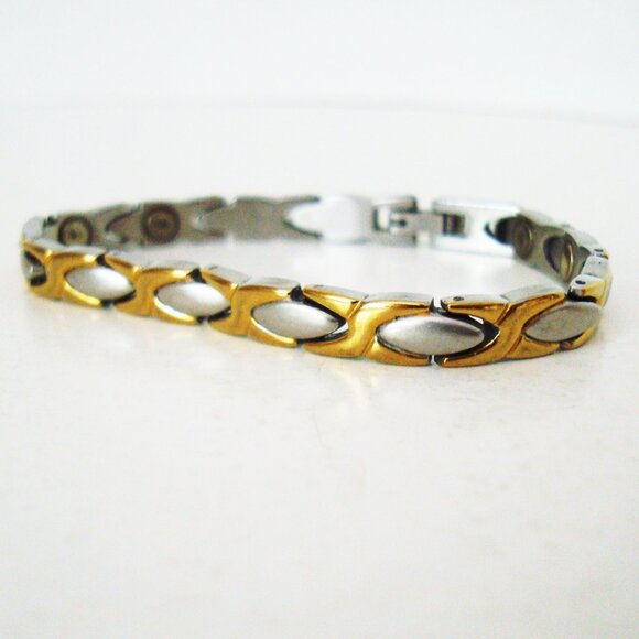 Magnetic Bracelet Marked Bio Bio88 Stainless Steel Gold Silver Pre-loved - Picture 1 of 5